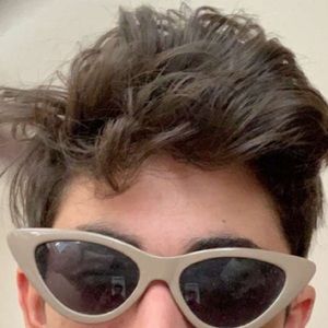 Meet your Posher, Michal